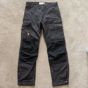 Fjall Raven. weather-resistant trekking pant